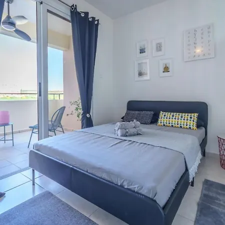 Cosy With Pool Apartment Tersephanou